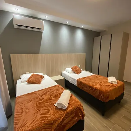 - 2 Bedrooms Near The Sea! Apartament