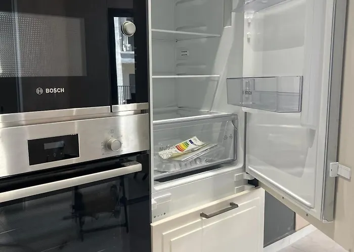 - 2 Bedrooms Near The Sea! * 슬리에마